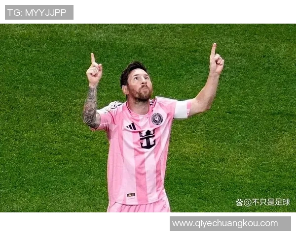 足球明星岁月流逝的高清对比照展现他们的衰老与风采 足球明星岁月流逝的高清对比照展现他们的衰老与风采